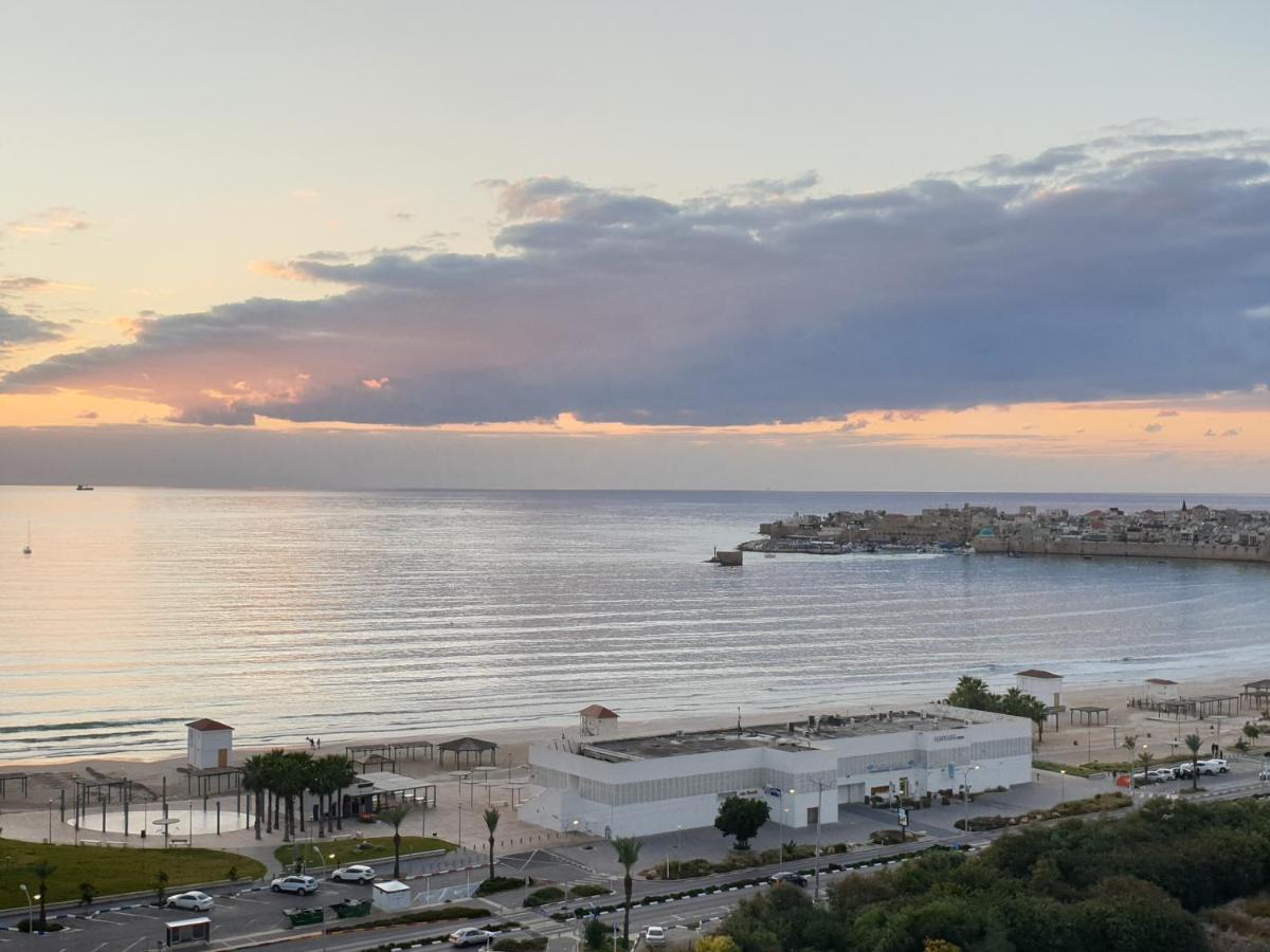 Beachfront Gallery Akko Bagian luar foto